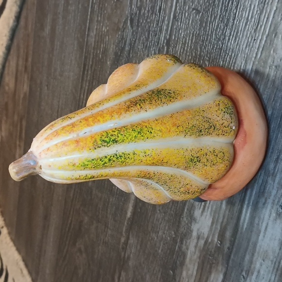 HP🎉 HARVEST LEAF HAT GNOME with sunflower - Picture 3 of 3